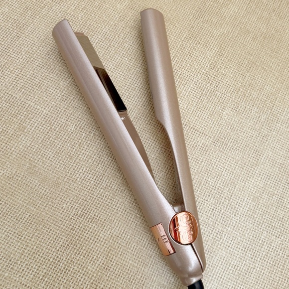TYME Iron Pro Curling & Flat Iron Duo All-in-One Styling Tool in Rose Gold - Picture 5 of 14